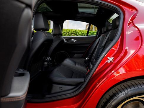 New 2025 Alfa Romeo Giulia AWD w/ Driving Assist Package image 32