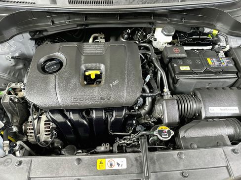 Used 2025 Kia Soul LX w/ LX Technology Package FWD image 31