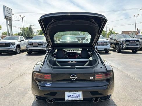 Used 2024 Nissan Z Performance w/ Floor Mat Package RWD image 12