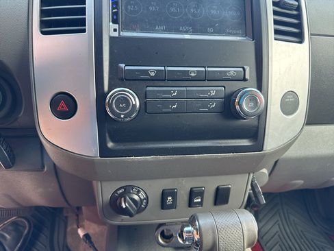 Used 2012 Nissan Frontier SV AWD/4WD image 29