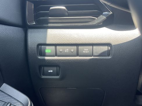 Certified 2025 Nissan Sentra SV w/ All-Weather Package FWD image 14