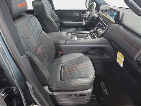 New 2026 Nissan Armada PRO-4X AWD/4WD image 10