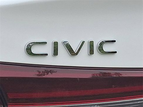 Used 2025 Honda Civic Sport image 30