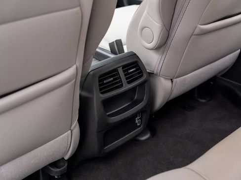 Used 2023 Honda Passport EX-L image 16