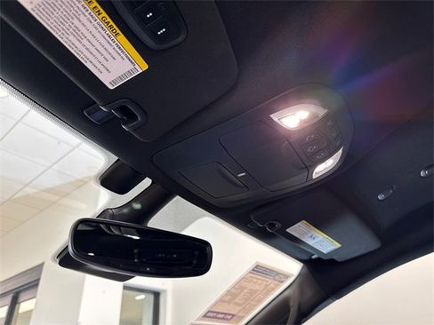 Used 2021 Chrysler Pacifica Touring w/ Cold Weather Group image 22