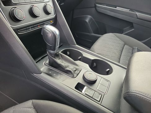 Used 2019 Volkswagen Atlas S image 29