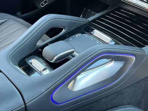 Used 2025 Mercedes-Benz GLE 63 AMG S image 40