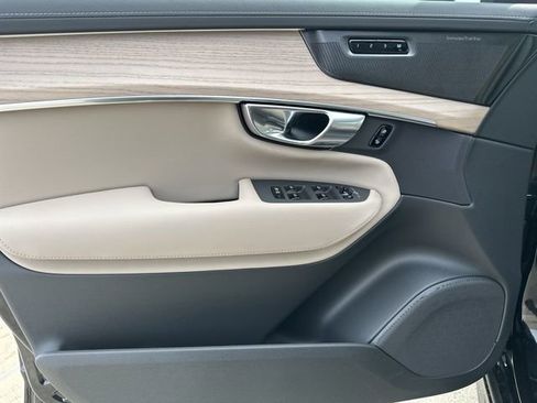 New 2026 Volvo XC90 B6 Plus w/ Protection Package image 13