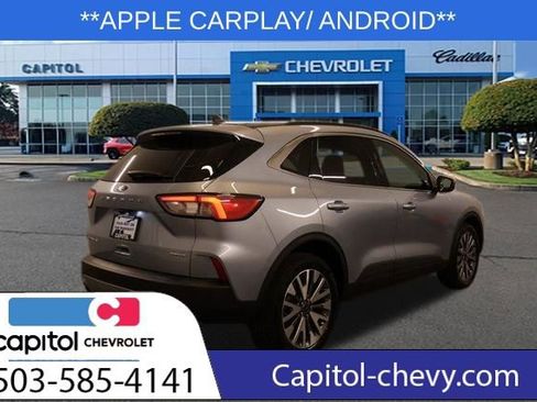 Used 2022 Ford Escape Titanium w/ Class II Trailer Tow Package AWD/4WD image 3