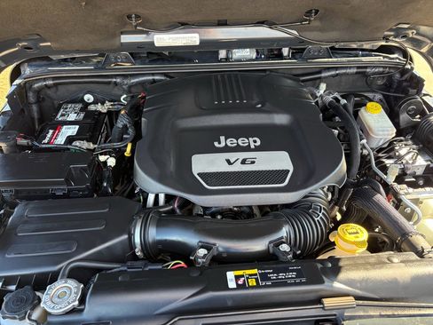 Used 2018 Jeep Wrangler Sport image 29