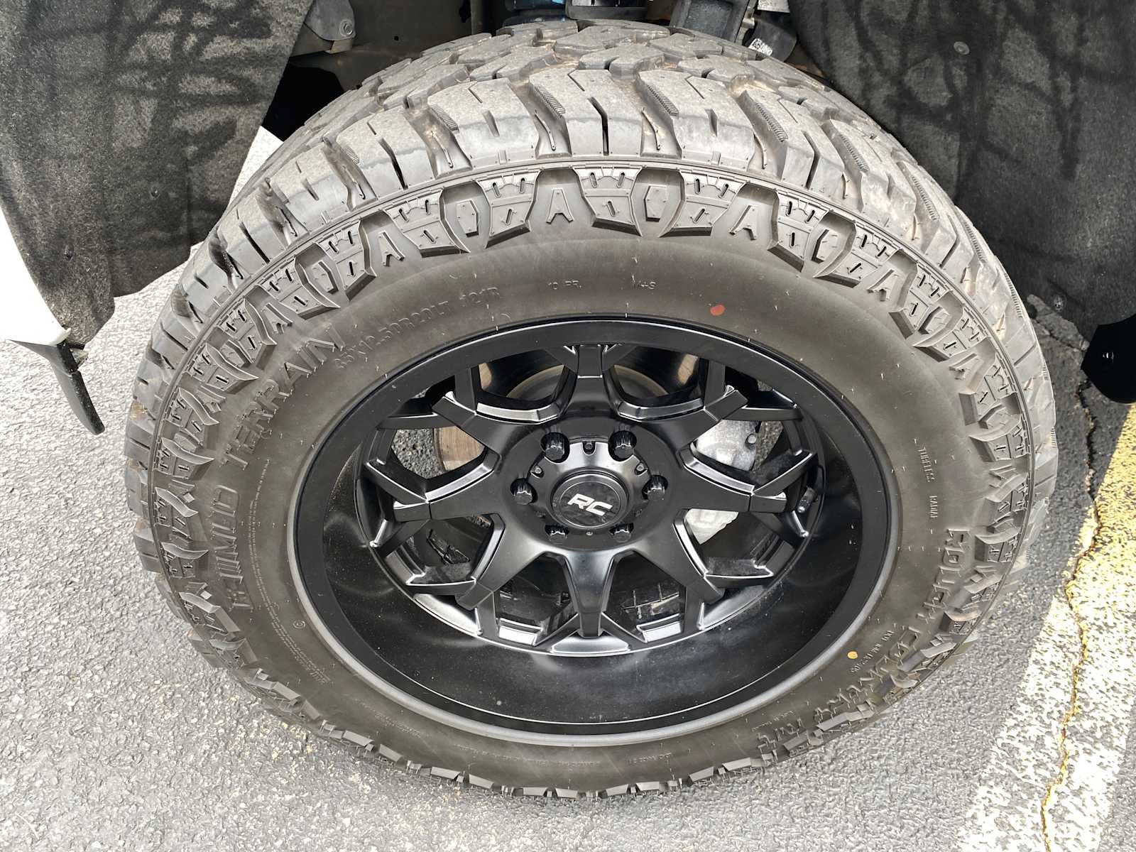 Used 2023 Chevrolet Silverado 1500 RST AWD/4WD image 43