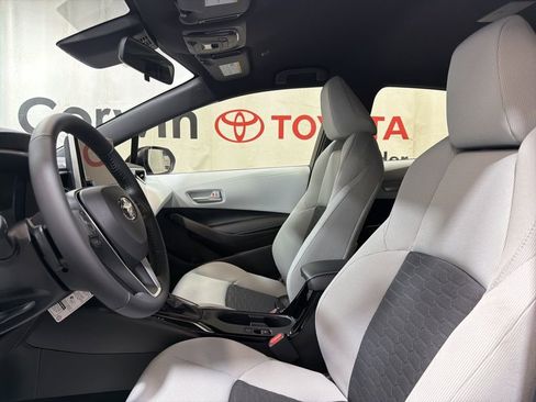 Used 2026 Toyota Corolla SE FWD image 21
