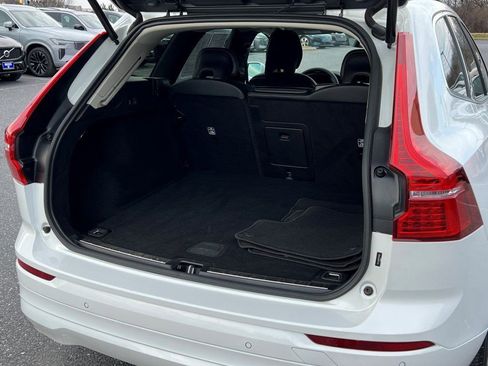 Certified 2023 Volvo XC60 B5 Core w/ Climate Package image 17