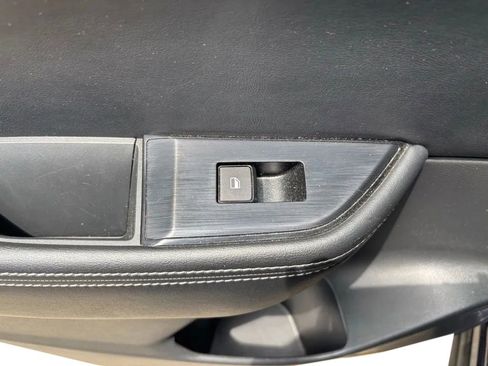 Used 2024 Nissan Rogue SV AWD/4WD image 24