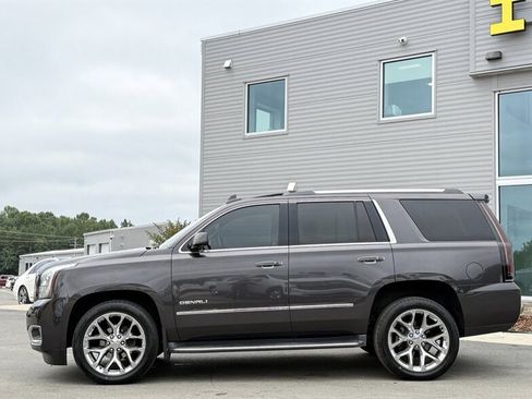Used 2017 GMC Yukon Denali w/ Open Road Package AWD/4WD image 11
