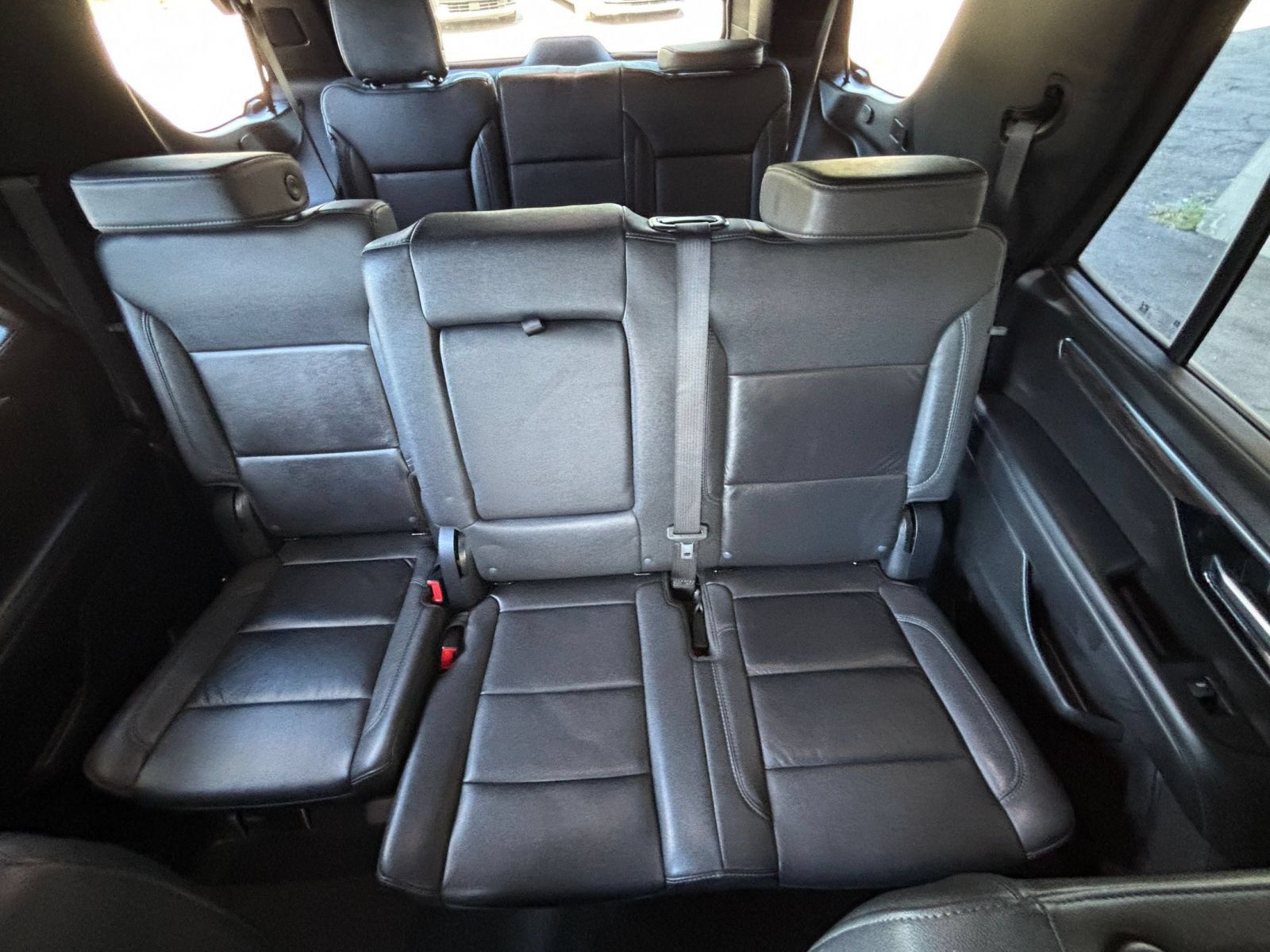 Used 2025 Chevrolet Tahoe Z71 AWD/4WD image 41