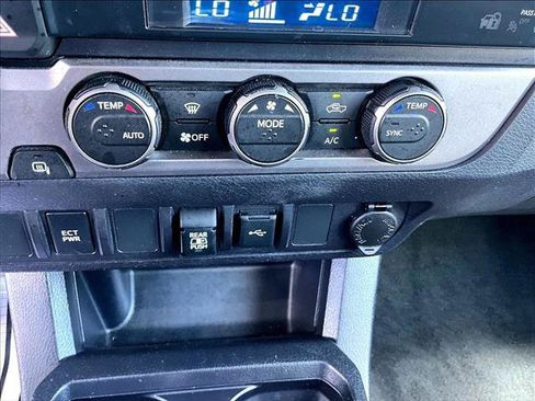 Used 2021 Toyota Tacoma SR5 RWD image 23