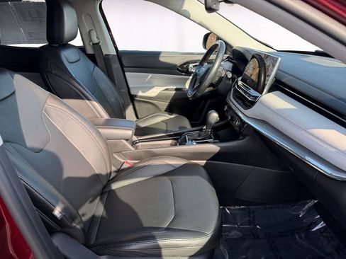 Used 2022 Jeep Compass Limited w/ Sun and Sound Group image 15