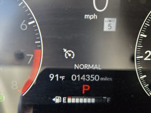 Certified 2025 Honda HR-V LX image 22