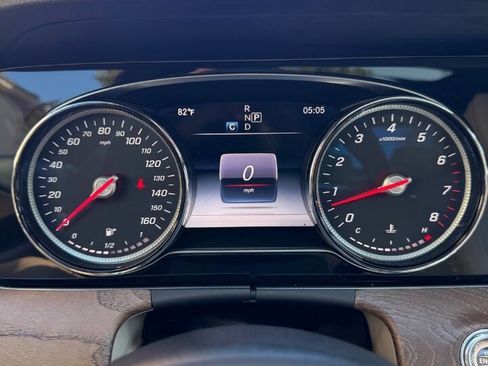 Used 2017 Mercedes-Benz E 300 image 28
