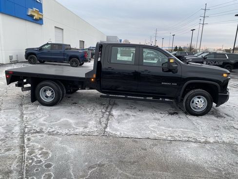 New 2025 Chevrolet Silverado 3500 W/T image 8