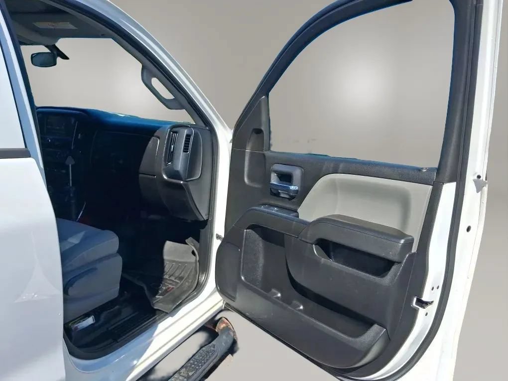 Used 2019 Chevrolet Silverado 2500 W/T AWD/4WD image 31