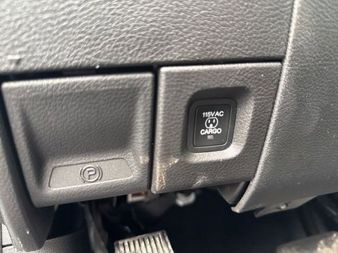 New 2025 RAM 2500 Tradesman image 28