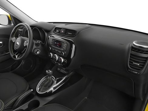 Used 2016 Kia Soul + w/ Designer's Package FWD image 18