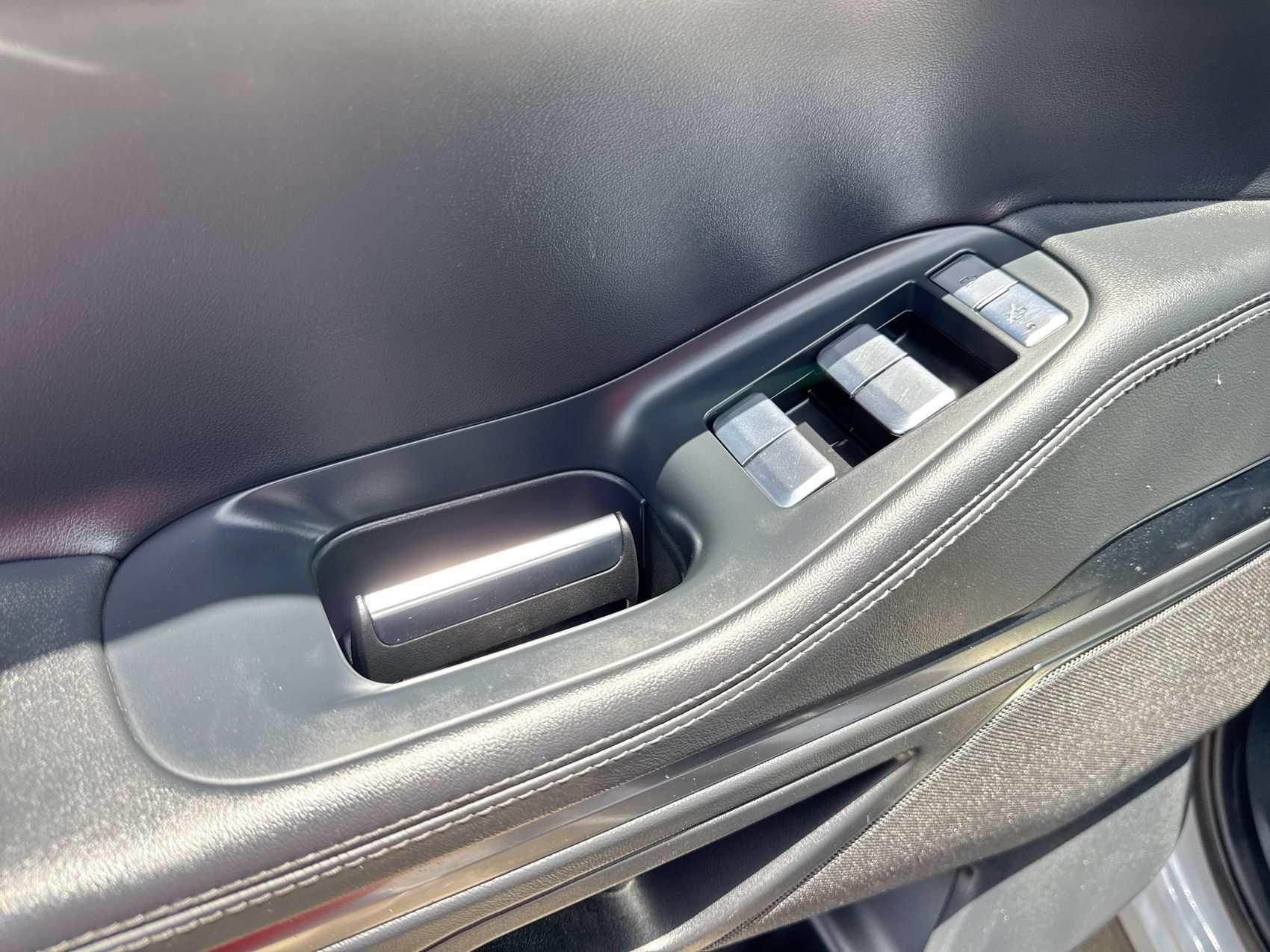 Used 2025 Lincoln Navigator Reserve AWD/4WD image 13