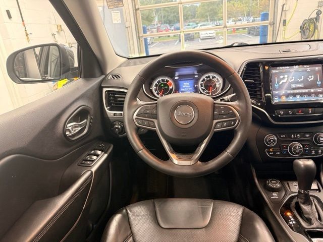 Used 2021 Jeep Cherokee Limited w/ Elite Package AWD/4WD image 18
