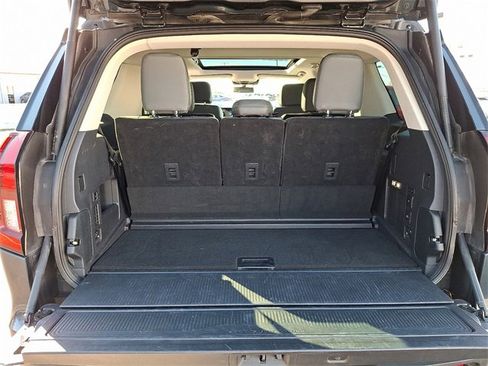 Used 2025 Ford Expedition Active image 29