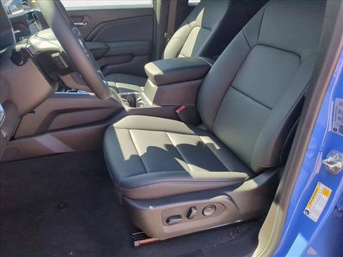 New 2025 GMC Canyon Elevation w/ Convenience Package image 4