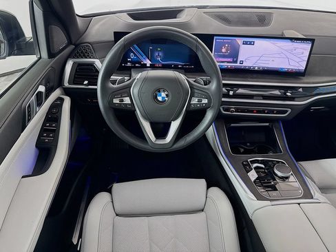 Used 2025 BMW X5 xDrive40i w/ Premium Package AWD/4WD image 23