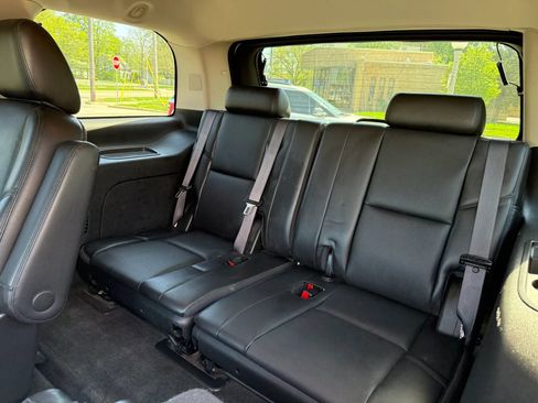 Used 2013 Chevrolet Tahoe LTZ AWD/4WD image 10