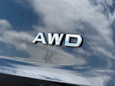 Used 2022 Nissan Rogue S image 14