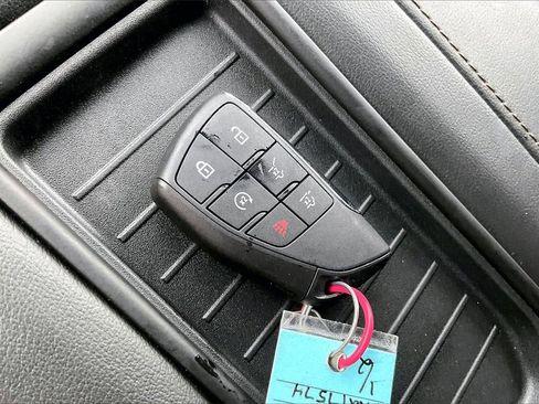 Used 2023 Chevrolet Tahoe High Country image 11