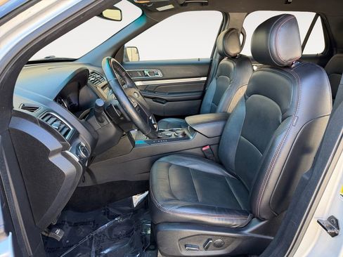 Used 2017 Ford Explorer Sport image 14