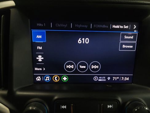 Used 2022 GMC Terrain SLT image 25