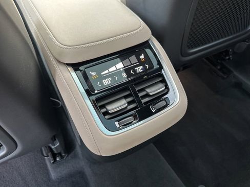 Certified 2025 Volvo XC90 B5 Plus image 15