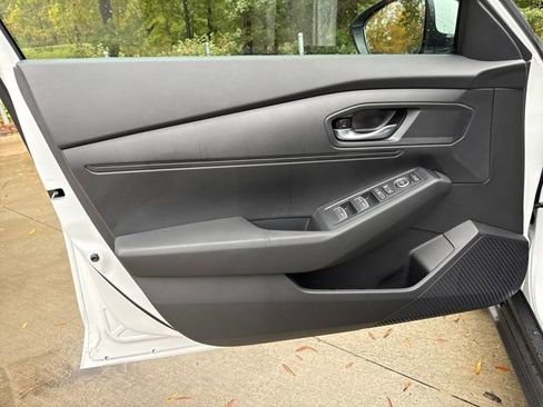 New 2025 Honda Accord LX image 12