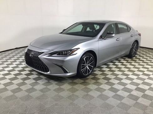 Used 2023 Lexus ES 350 w/ Premium Package image 2