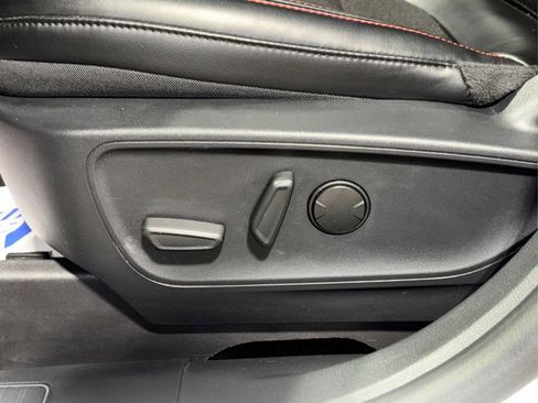 Certified 2025 Ford Escape ST-Line image 28