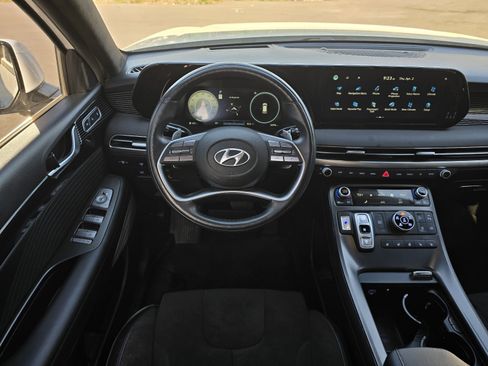 Used 2024 Hyundai Palisade Calligraphy image 14