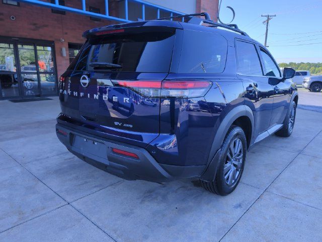 Used 2024 Nissan Pathfinder SV AWD/4WD image 7
