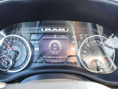 Used 2022 RAM 1500 Big Horn AWD/4WD image 27