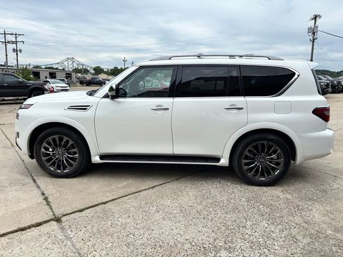 Used 2023 Nissan Armada Platinum w/ Captain's Chairs Package AWD/4WD image 4