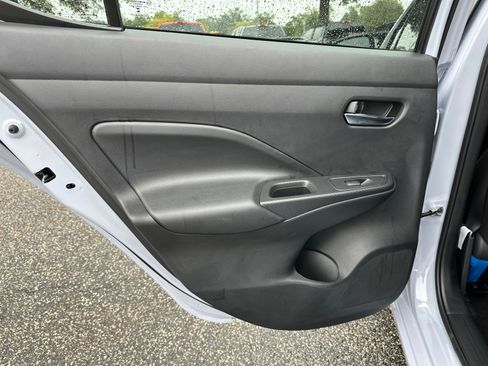 New 2025 Nissan Versa SV w/ Trunk Package image 21