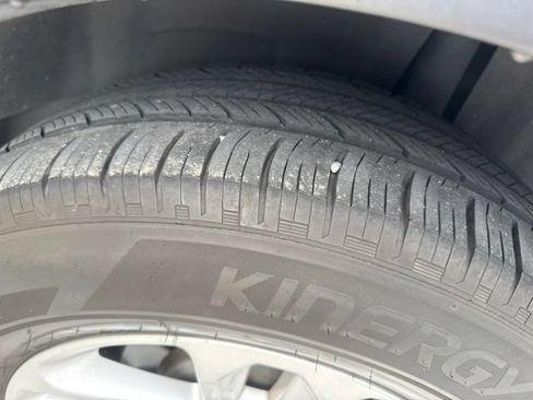 Used 2015 Ford Explorer FWD image 15