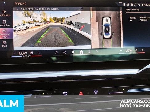 Used 2025 BMW 530i w/ Premium Package image 34