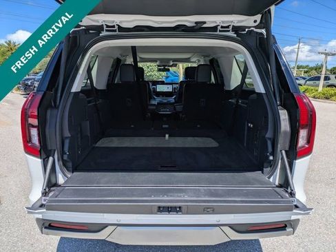 Used 2025 Ford Expedition Max Platinum AWD/4WD image 13